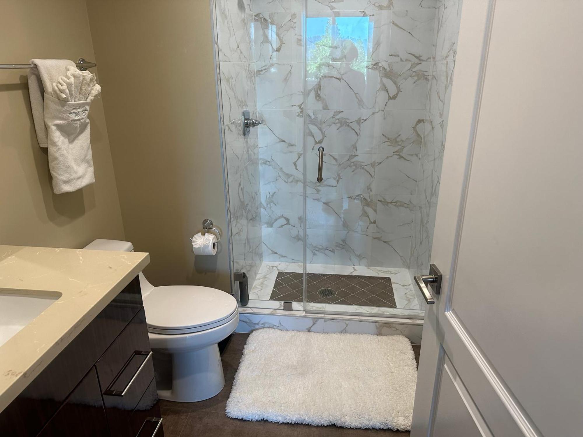 Privatunterkunft New And Bright Bedroom Ensuite *
