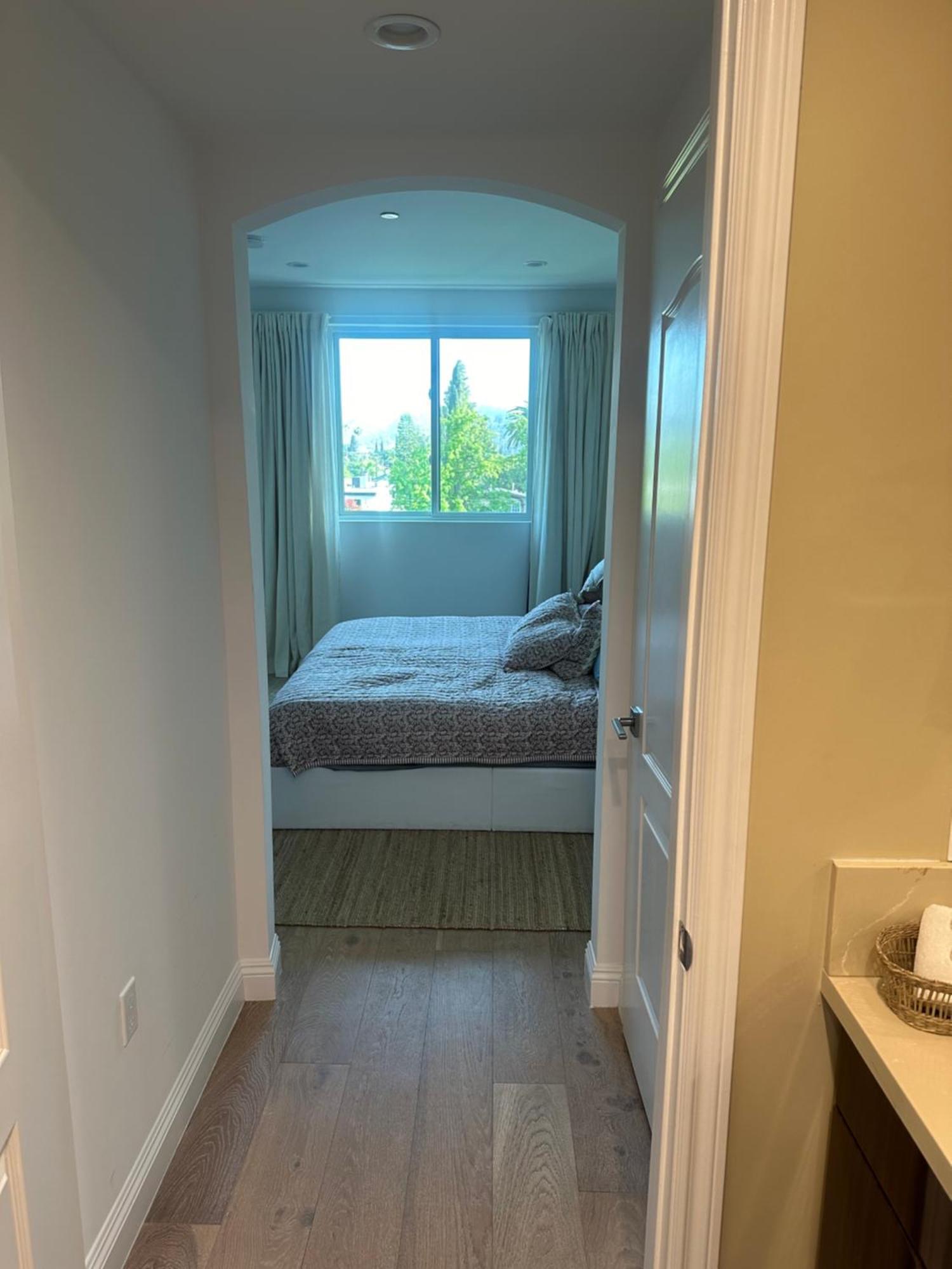 New And Bright Bedroom Ensuite Privatunterkunft *
